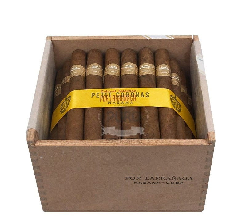 Por-Larranaga-Petit-Coronas-SLB-50.jpg Por Larrañaga Petit Coronas 50’li Ahşap Kutu - Görsel 1