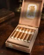 Drew Estate Undercrown Shade Robusto 12’li açık ahşap puro kutusu