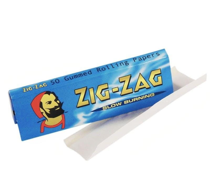zig-zag-blue-tuetuen-sarma-kagidi-teklijpgw1920q75.jpeg Zig-Zag Blue Tütün Sarma Kağıdı Tekli - Görsel 1